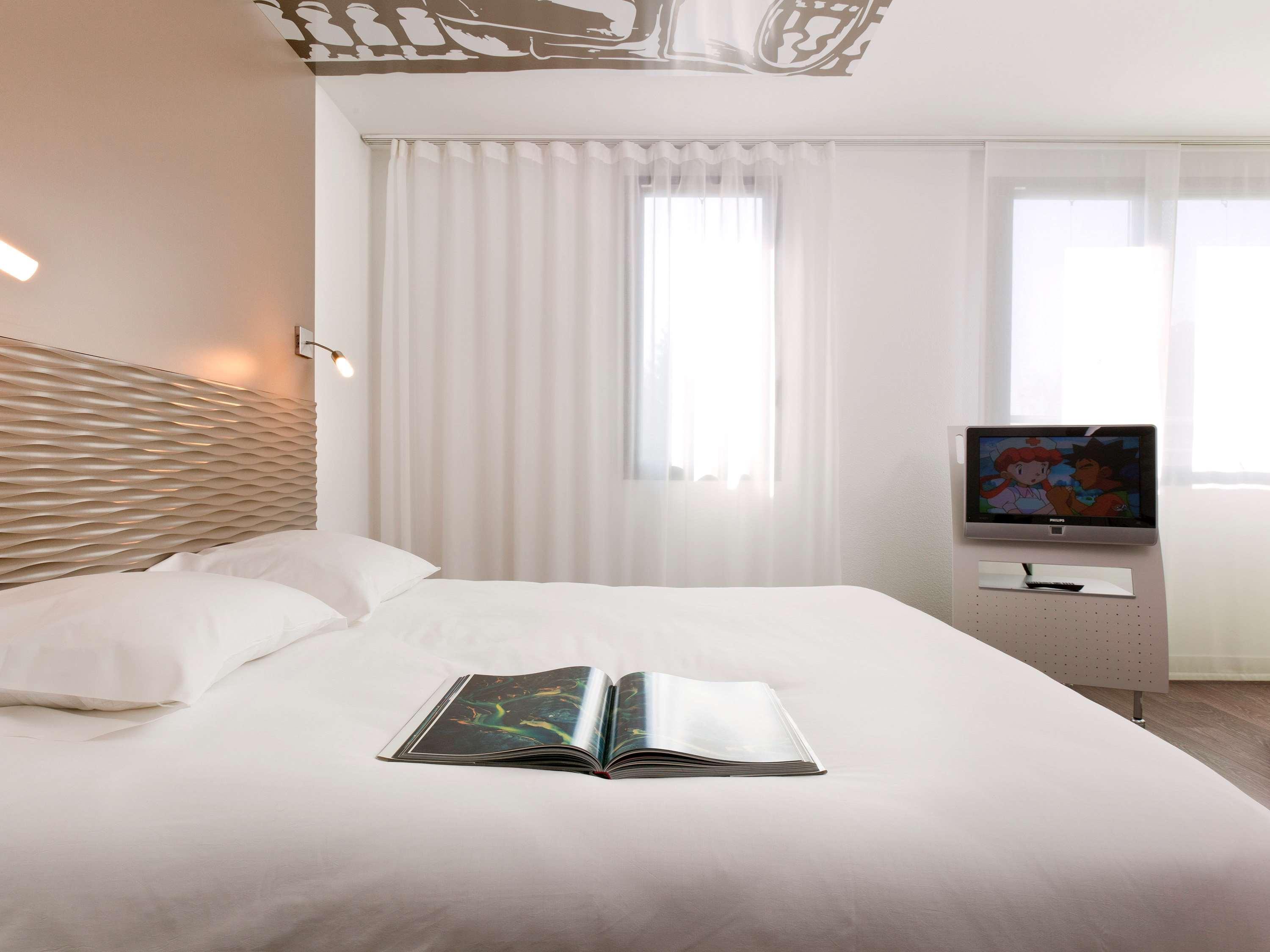 Ibis Styles Lille Aeroport Hotell Exteriör bild