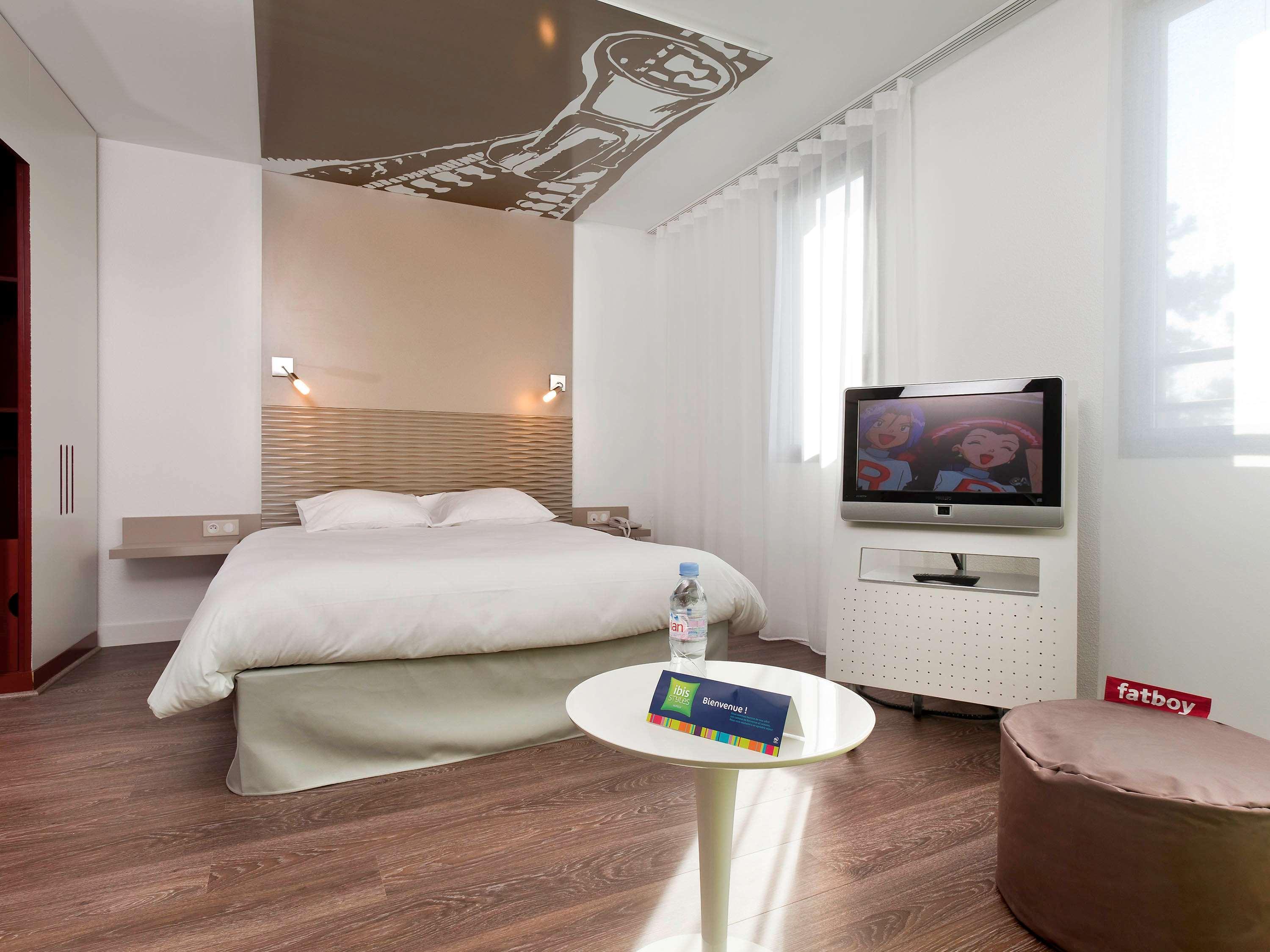Ibis Styles Lille Aeroport Hotell Exteriör bild
