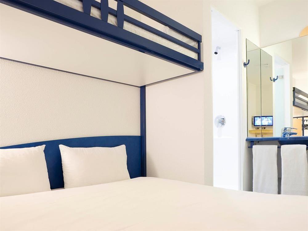 Ibis Styles Lille Aeroport Hotell Exteriör bild