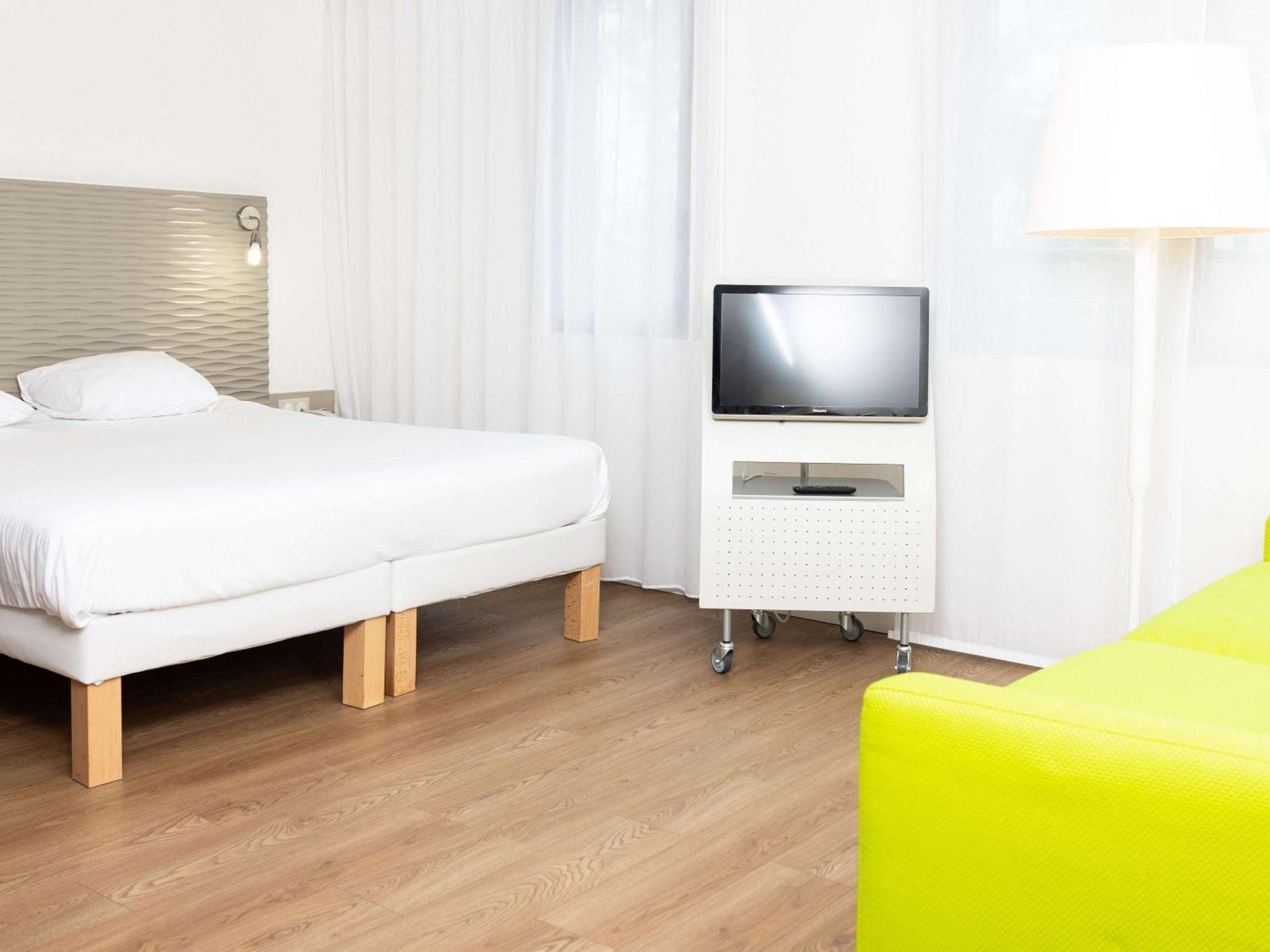 Ibis Styles Lille Aeroport Hotell Exteriör bild