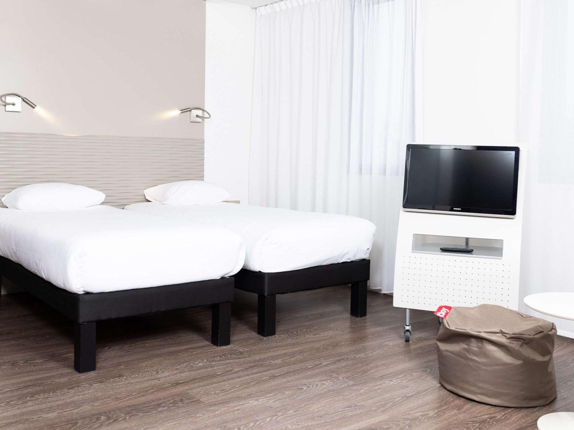 Ibis Styles Lille Aeroport Hotell Exteriör bild
