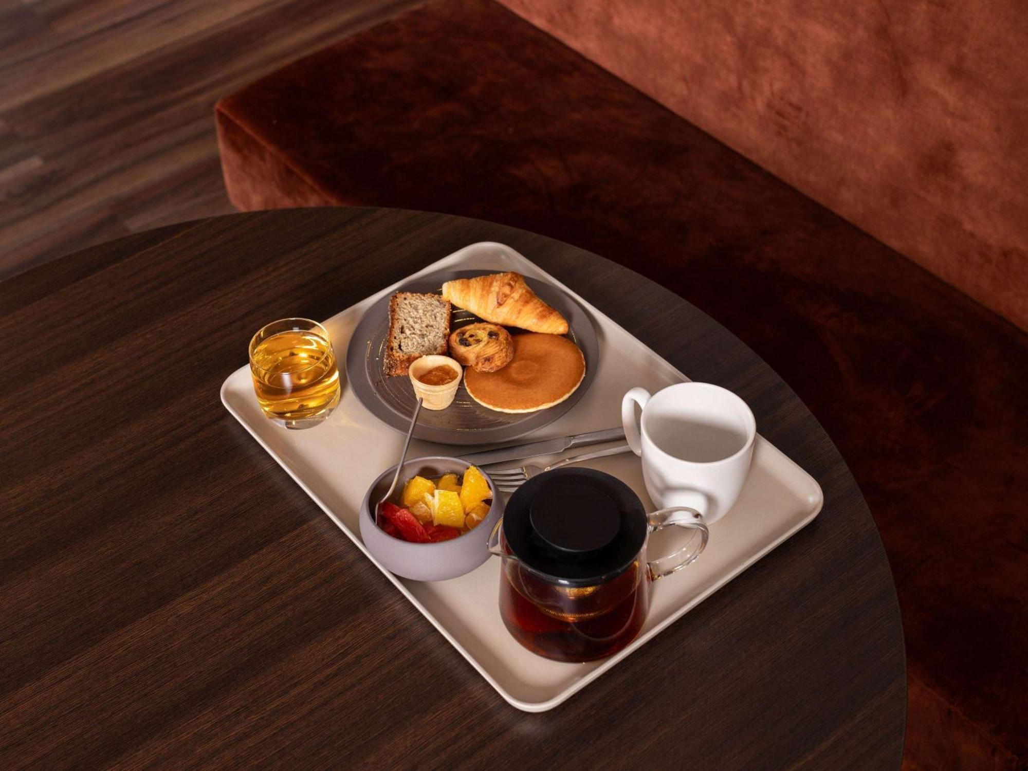 Ibis Styles Lille Aeroport Hotell Exteriör bild