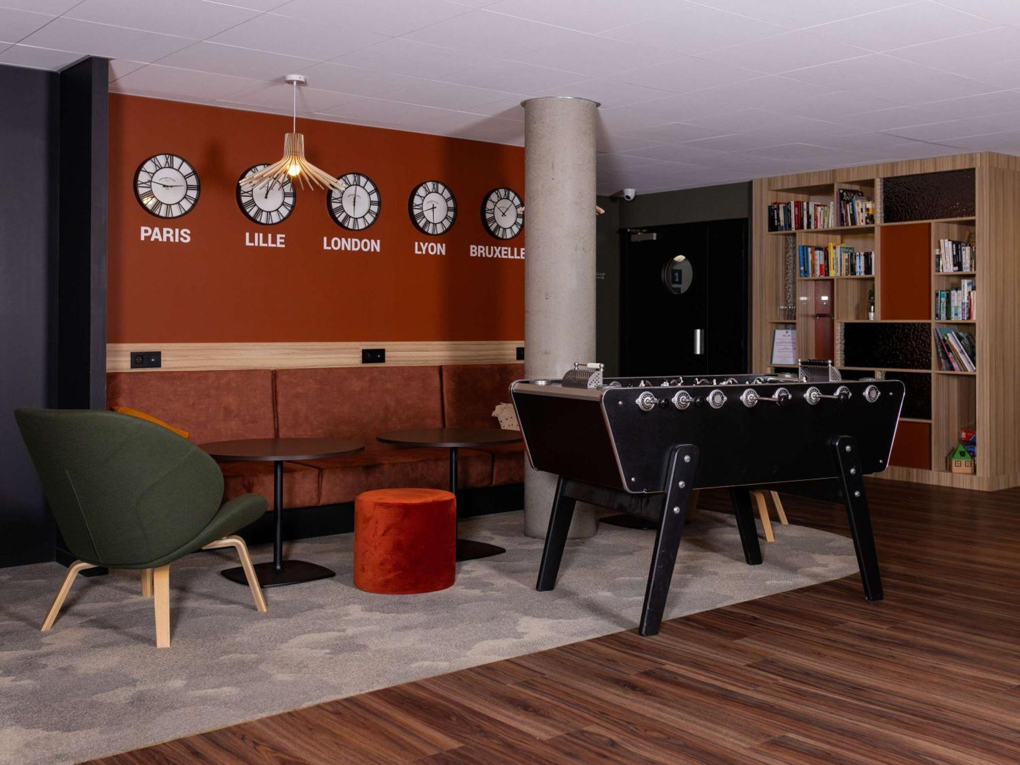 Ibis Styles Lille Aeroport Hotell Exteriör bild