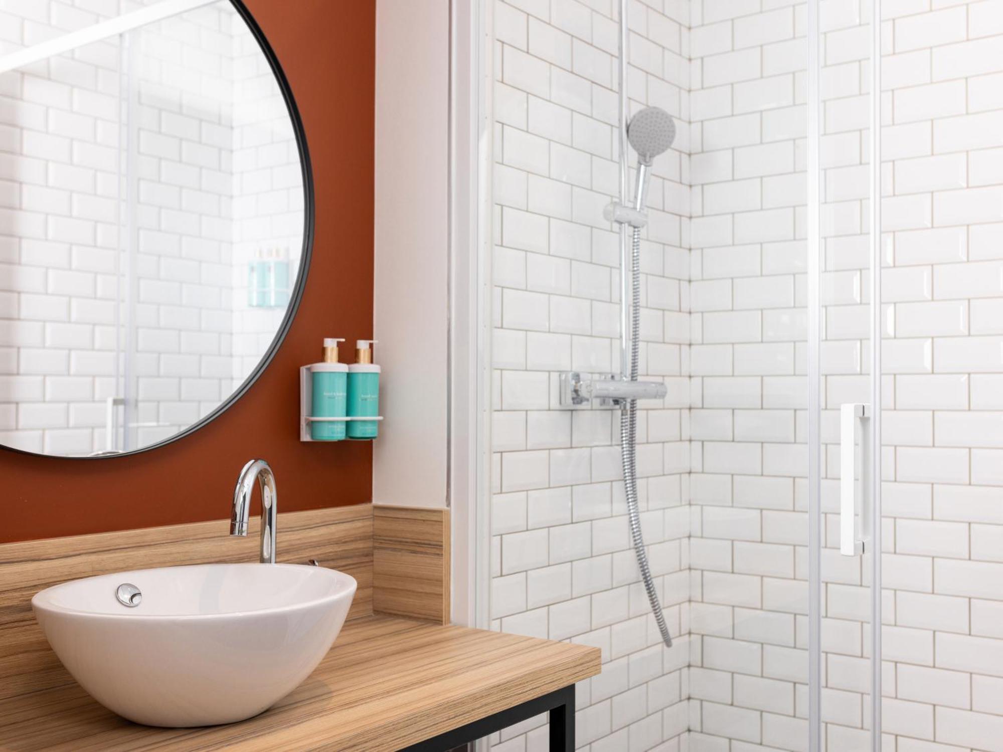 Ibis Styles Lille Aeroport Hotell Exteriör bild