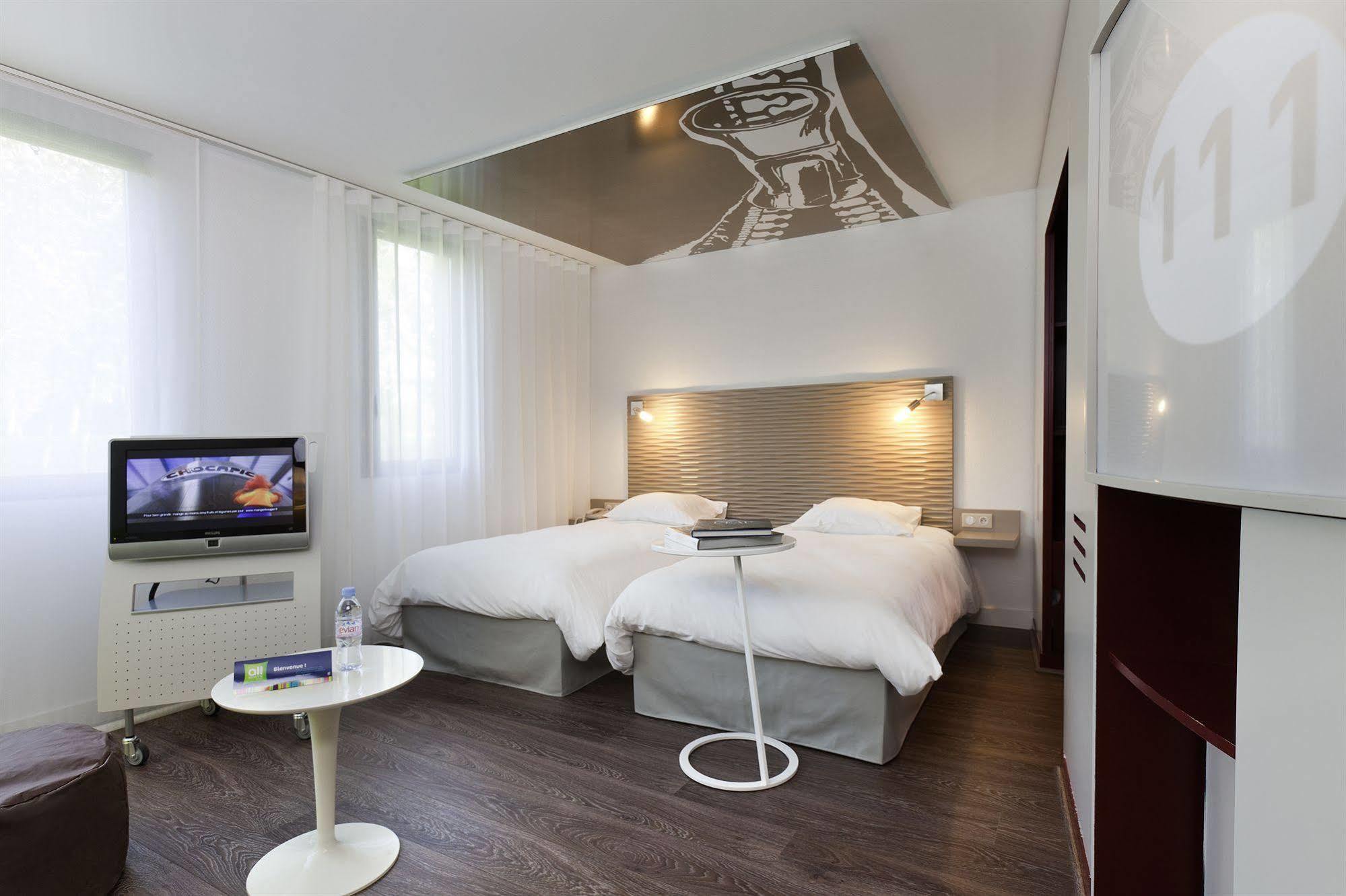 Ibis Styles Lille Aeroport Hotell Exteriör bild